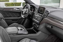 Mercedes-AMG GLE, Interieur: Nappaleder Schwarz, Zierteile  Carbon / Klavierlack schwarz (Sonderausstattung) (Foto: Daimler AG)