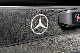 Mercedes-Benz; Actros 1863 LS; 4x2; Sondermodell 20 Jahre Actros; OM 473 Euro VI mit 460 kW (625 PS); 15,6 L Hubraum; 2,5m GigaSpace-Fahrerhaus; Lackierung: diamantweiß metallic (Foto: Daimler AG)