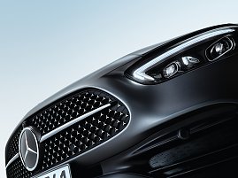 C-Klasse T-Modell -Sportlicher Luxus: das Frontdesign. (Foto: Mercedes-Benz AG)