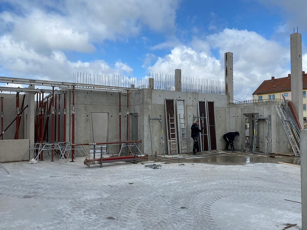 BaustellenUpdate aus der Dresdener Straße in Wittenberg Hochbau