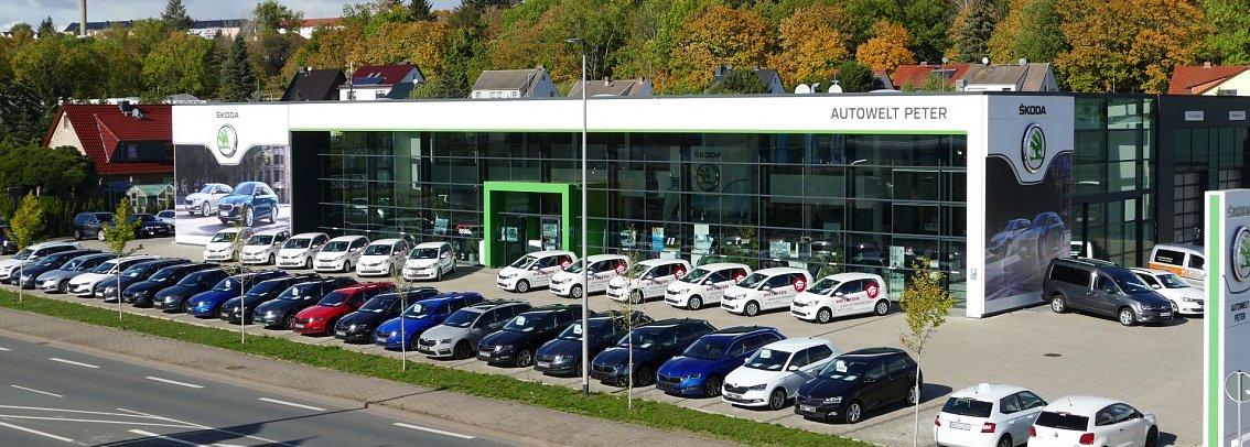 Citigo-Parade vor der SKODA Autowelt.