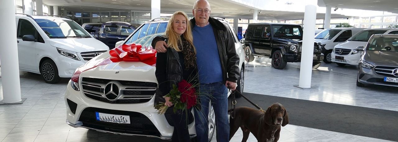 20 Rote Rosen Und Ein Mercedes Gle 06 03 2019 13 06 Uhr Autohaus Peter Gruppe