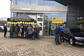 Das Angrillen in Osterode zog viele Kunden in unser Opel-Haus. (Foto: S. Blass/Autohaus Peter)