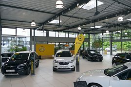 Willkommen im OPEL-Autohaus der Automobile Peter GmbH in Göttingen. (Foto: Fischer/Autohaus Peter)