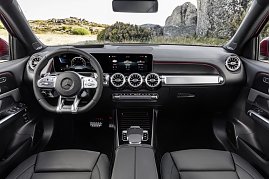 Mercedes-AMG GLB 35 4MATIC (Kraftstoffverbrauch kombiniert: 7,6-7,5 l/100 km; CO2-Emissionen kombiniert: 173-171 g/km) (Foto: Daimler AG)