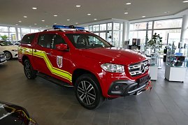 Übergabe des Kommando-Einsatzwagens