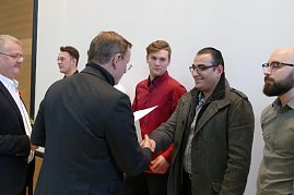 Zeugnisübergabe an unsere Mechatroniker-Gesellen