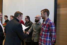 Zeugnisübergabe an unsere Mechatroniker-Gesellen