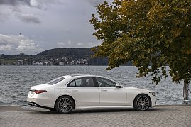 Die neue Mercedes-Benz S-Klasse (Foto: © Mercedes-Benz AG)