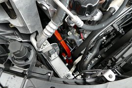 orange ummanteltes Hochvoltkabel 