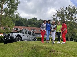 Autohaus-Peter-Mercedes-Benz-Cup/ [Mercedes-AMG G 63 | Energieverbrauch kombiniert: 15,7-14,7 l/100 km | CO2-Emissionen kombiniert: 358-335 g/km | CO2-Klasse: G]