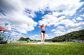 INT. NORDTHÜRINGER LEICHTATHLETIKMEETING - SONDERSHAUSEN