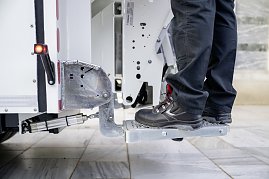 FUSO zeigt auf der IAA Transportation den vollelektrischen eCanter