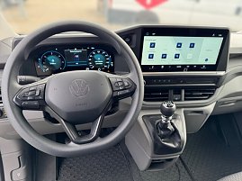 VW Transporter Innenansicht (Lankrad, Display) (Foto: Autohaus Peter)