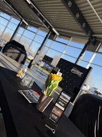 Man sieht das Setting des Unternehmerfr&uuml;hst&uuml;cks ohne G&auml;ste.