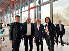 Oberb&uuml;rgermeister Dr. Robert Reck, Helmut Peter, Erik Lesser und Christina Dost.