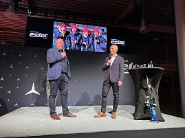 Ren&eacute; Pfeuffer und Erik Lesser w&auml;hrend ihres Gespr&auml;ches auf der B&uuml;hne.