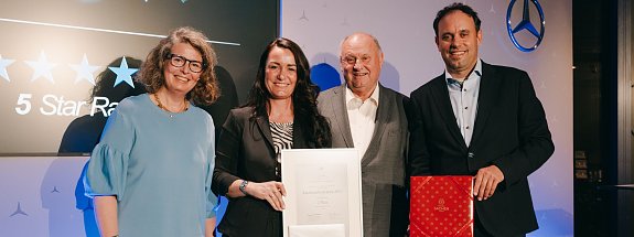 Auszeichnung f&uuml;r hervorragende Kundenbetreuung (Mercedes-Benz AG)