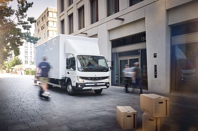 DER FUSO CANTER IM VERTEILERVERKEHR.