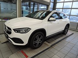 Mercedes-Benz GLA 200 MBUX/ Progressive/ LED/ Pano/ SHD/ Wide/ Navi