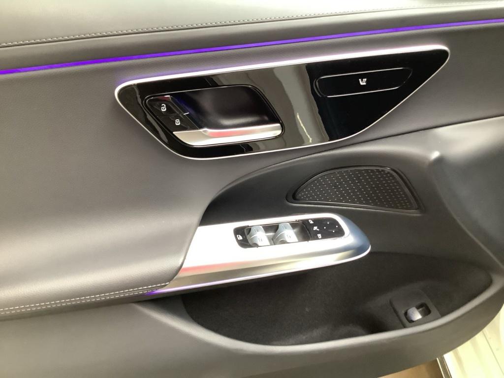 Mercedes-Benz E 220 d T AMG/Night/19/LED/Distronic/Kamera/AHK Mercedes-Benz E 220 d T AMG/Night/19/LED/Distronic/Kamera/AHK