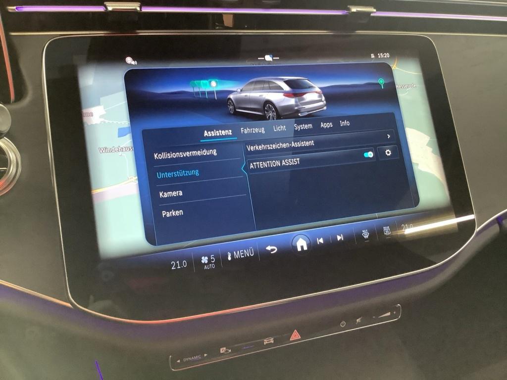 Mercedes-Benz E 220 d T AMG/Night/19/LED/Distronic/Kamera/AHK Mercedes-Benz E 220 d T AMG/Night/19/LED/Distronic/Kamera/AHK