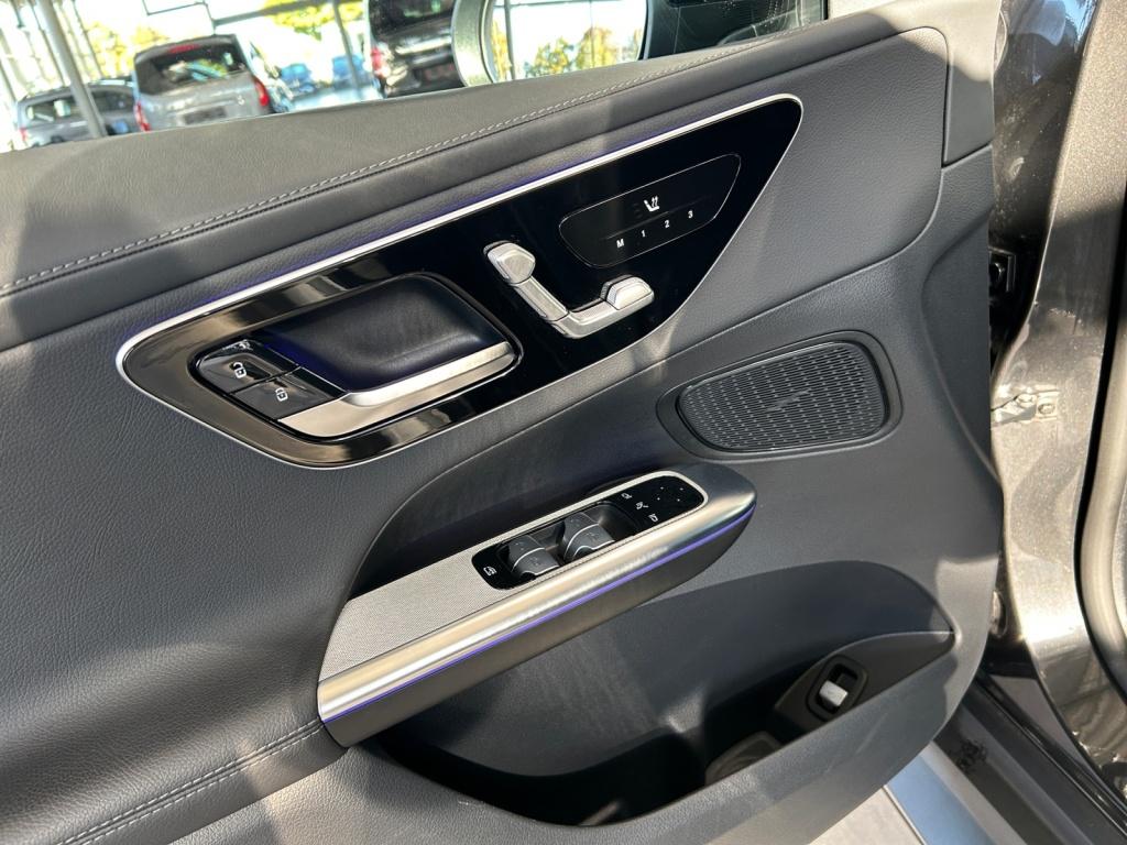 Mercedes-Benz GLC 300 d 4M Coupé AMG/Night/Digital/Panorama-SD Mercedes-Benz GLC 300 d 4M Coupé AMG/Night/Digital/Panorama-SD