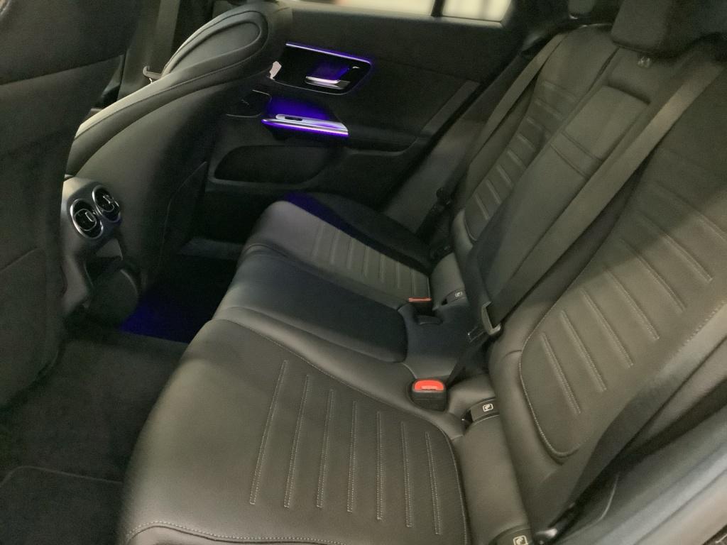 Mercedes-Benz GLC 220 d 4MATIC Coupé AMG+20+PANO+AHK+MBUX+9G Mercedes-Benz GLC 220 d 4MATIC Coupé AMG+20+PANO+AHK+MBUX+9G