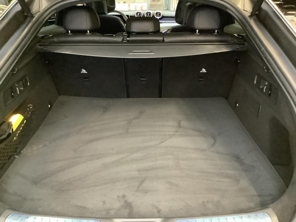 Mercedes-Benz GLC 220 d 4MATIC Coupé AMG+20+PANO+AHK+MBUX+9G Mercedes-Benz GLC 220 d 4MATIC Coupé AMG+20+PANO+AHK+MBUX+9G