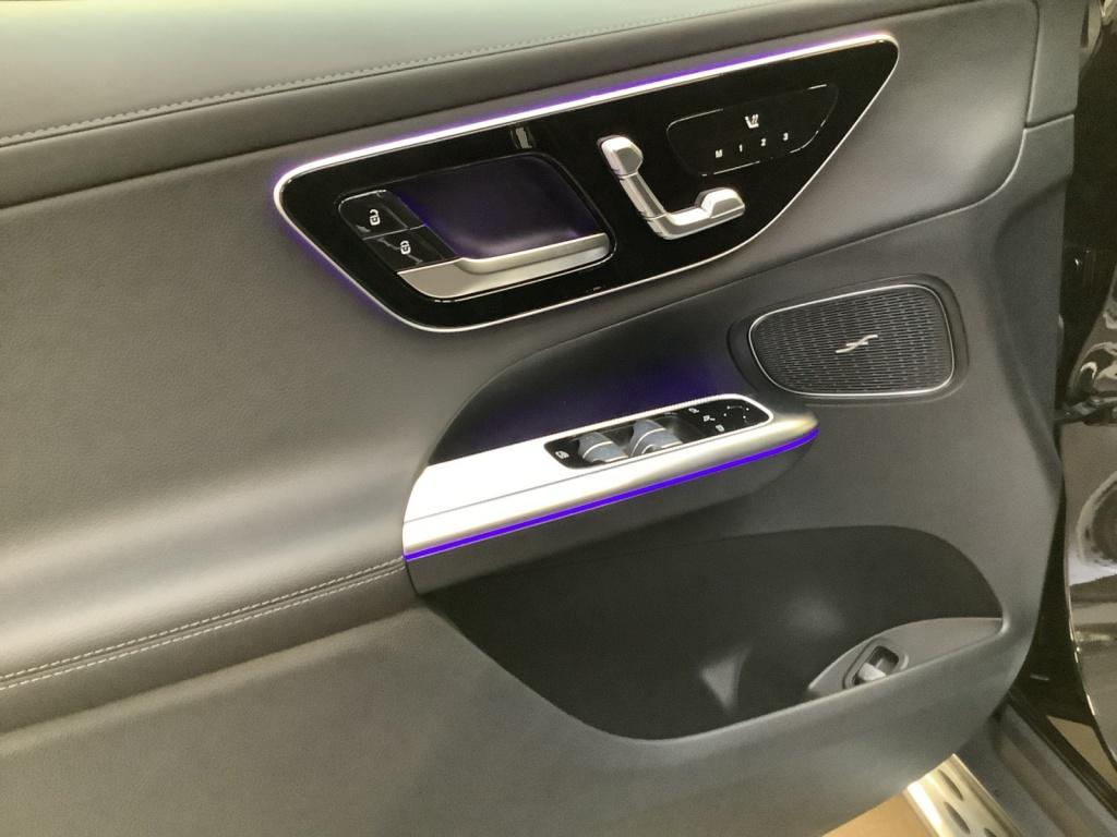 Mercedes-Benz GLC 220 d 4MATIC Coupé AMG+20+PANO+AHK+MBUX+9G Mercedes-Benz GLC 220 d 4MATIC Coupé AMG+20+PANO+AHK+MBUX+9G