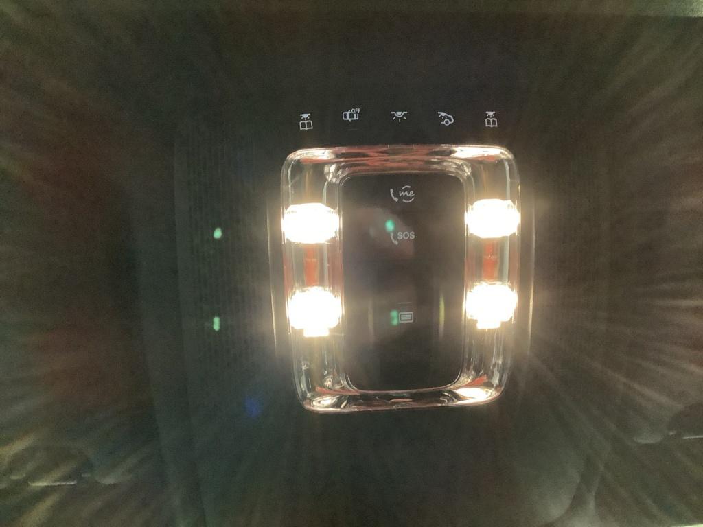 Mercedes-Benz GLA 220 4MATIC +NIGHT+19+PANO+8G+MULTIBEAM+AHK+ Mercedes-Benz GLA 220 4MATIC +NIGHT+19+PANO+8G+MULTIBEAM+AHK+