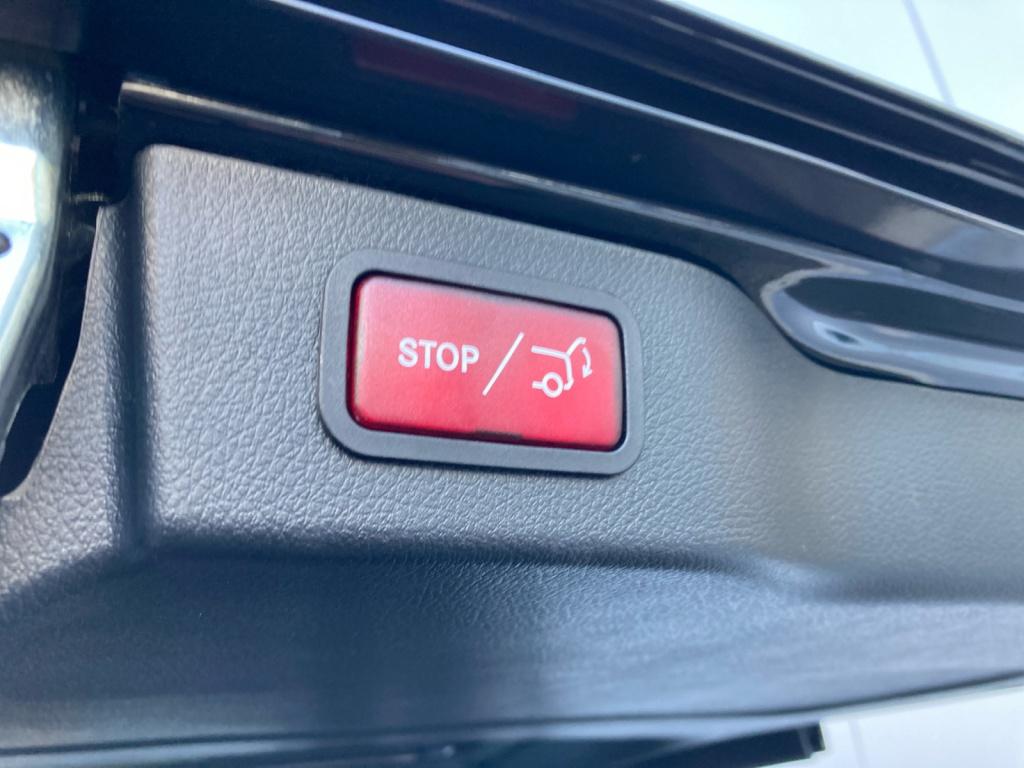 Mercedes-Benz V 300 d Style AMG/Night Paket/Multibeam/AHK 2,5t Mercedes-Benz V 300 d Style AMG/Night Paket/Multibeam/AHK 2,5t