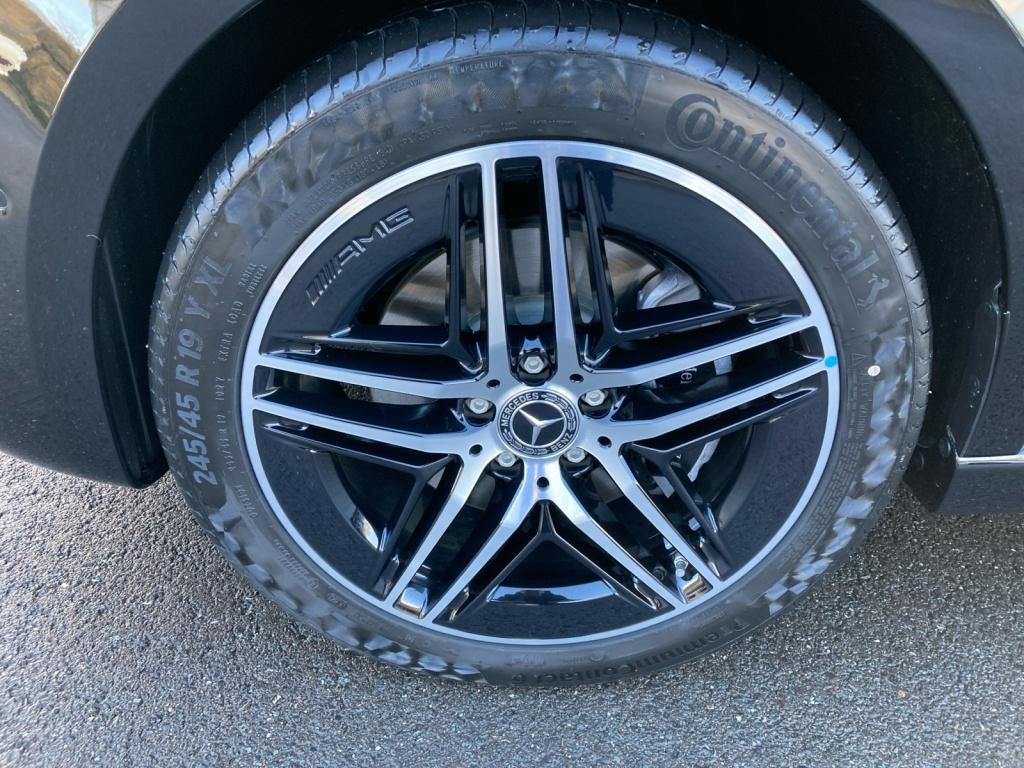 Mercedes-Benz V 300 d Style AMG/Night Paket/Multibeam/AHK 2,5t Mercedes-Benz V 300 d Style AMG/Night Paket/Multibeam/AHK 2,5t