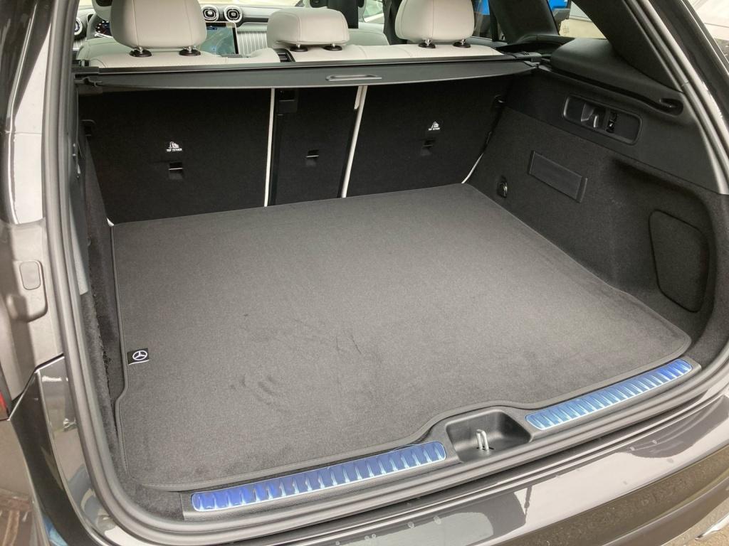 Mercedes-Benz GLC 220 d 4M AMG/20/DIGITAL/Panorama-SD/360°K/ Mercedes-Benz GLC 220 d 4M AMG/20/DIGITAL/Panorama-SD/360°K/