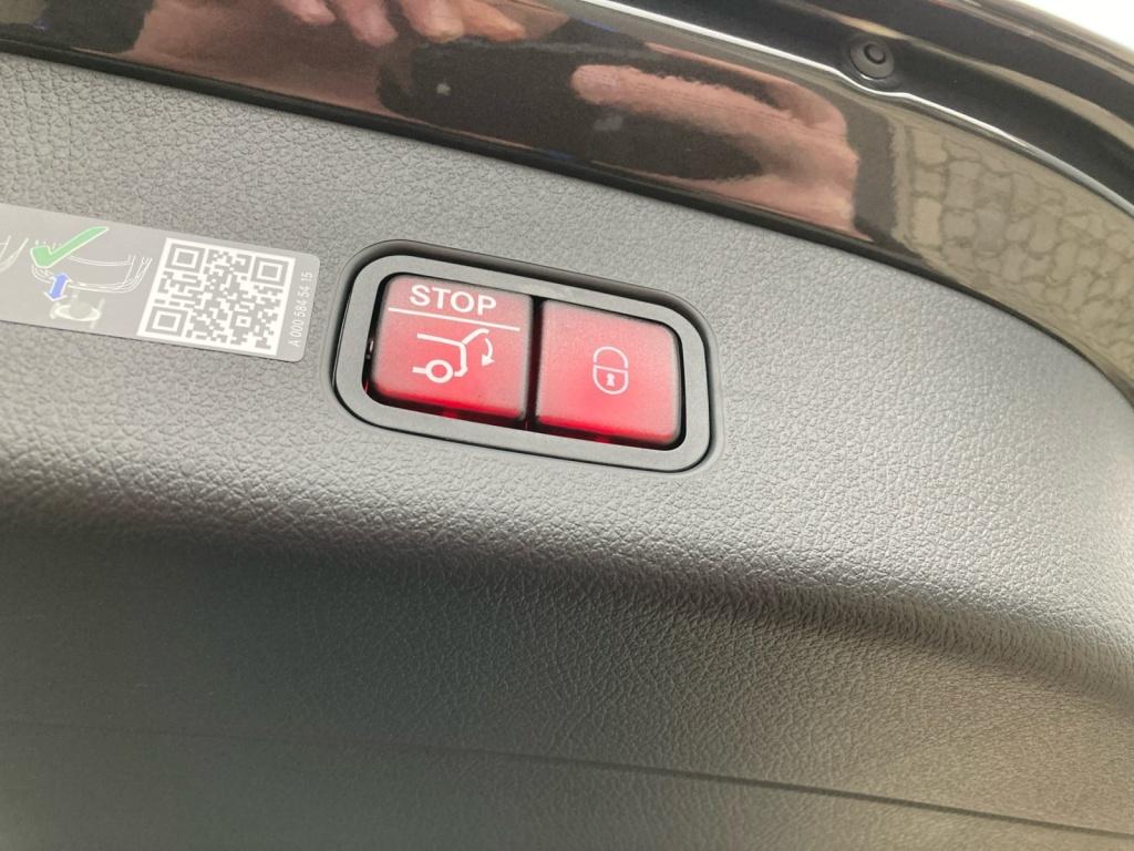 Mercedes-Benz GLC 220 d 4M AMG/20/DIGITAL/Panorama-SD/360°K/ Mercedes-Benz GLC 220 d 4M AMG/20/DIGITAL/Panorama-SD/360°K/