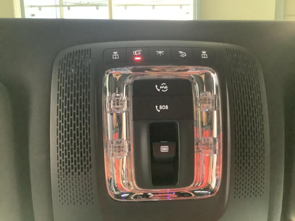 Mercedes-Benz EQB 300 4M AMG/Night/19/LED/Pano-SD/Burmester/ Mercedes-Benz EQB 300 4M AMG/Night/19/LED/Pano-SD/Burmester/