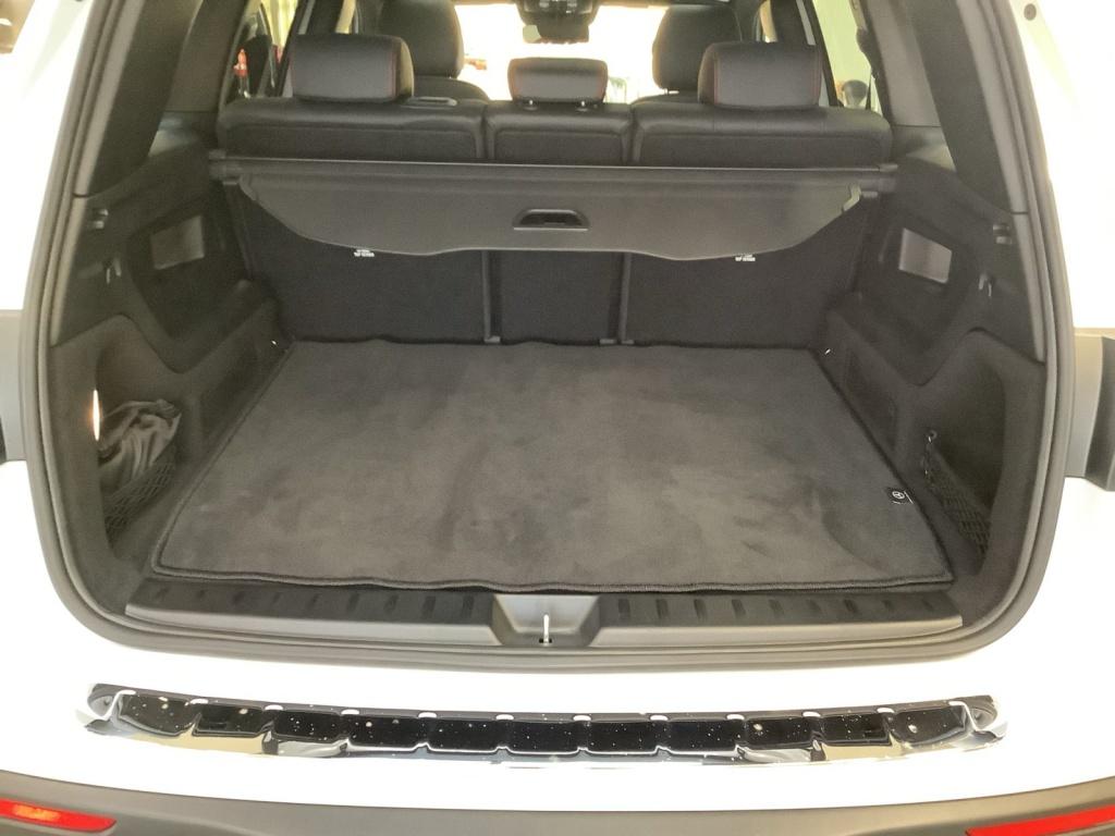 Mercedes-Benz EQB 300 4M AMG/Night/19/LED/Pano-SD/Burmester/ Mercedes-Benz EQB 300 4M AMG/Night/19/LED/Pano-SD/Burmester/