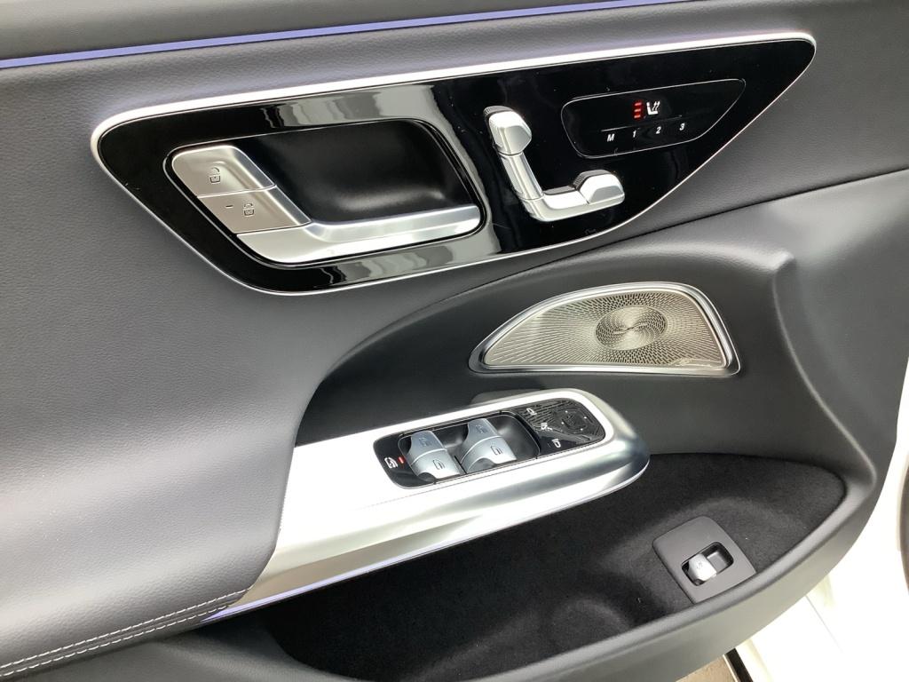 Mercedes-Benz E 200 Limousine ++AMG+9G+MBUX+PANO+20+NIGHT++ Mercedes-Benz E 200 Limousine ++AMG+9G+MBUX+PANO+20+NIGHT++