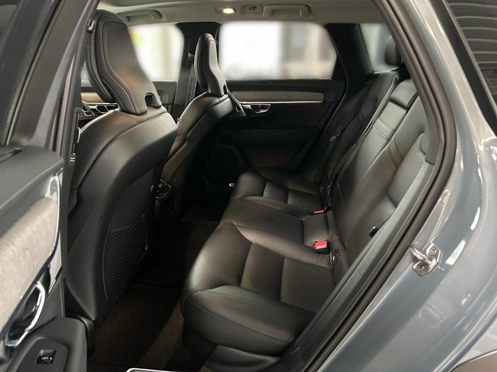 Volvo V90 Cross Country AWD/Pro/LED/Standheizung/HUD/ Volvo V90 Cross Country AWD/Pro/LED/Standheizung/HUD/