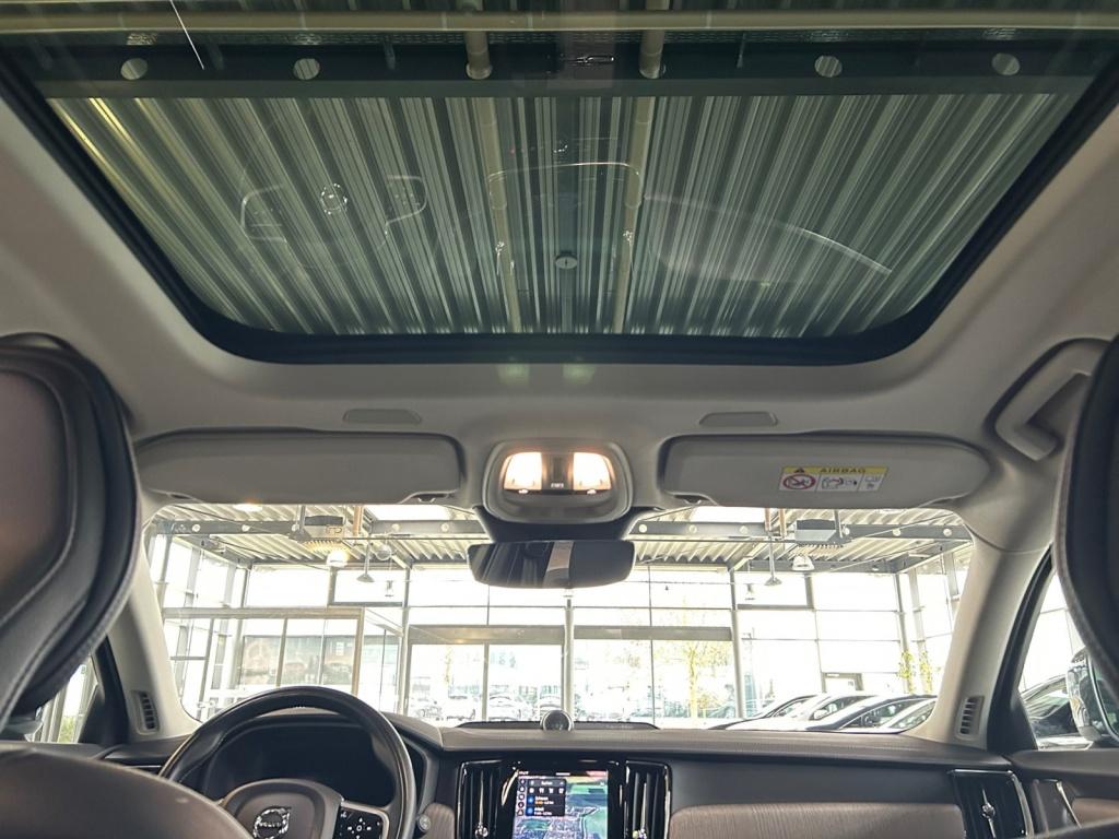 Volvo V90 Cross Country AWD/Pro/LED/Standheizung/HUD/ Volvo V90 Cross Country AWD/Pro/LED/Standheizung/HUD/