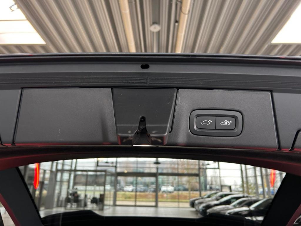 Volvo V90 Cross Country AWD/Pro/LED/Standheizung/HUD/ Volvo V90 Cross Country AWD/Pro/LED/Standheizung/HUD/