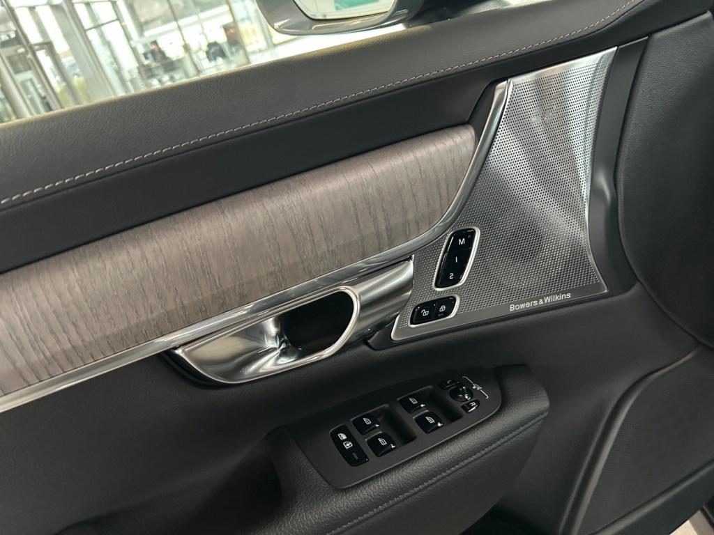 Volvo V90 Cross Country AWD/Pro/LED/Standheizung/HUD/ Volvo V90 Cross Country AWD/Pro/LED/Standheizung/HUD/