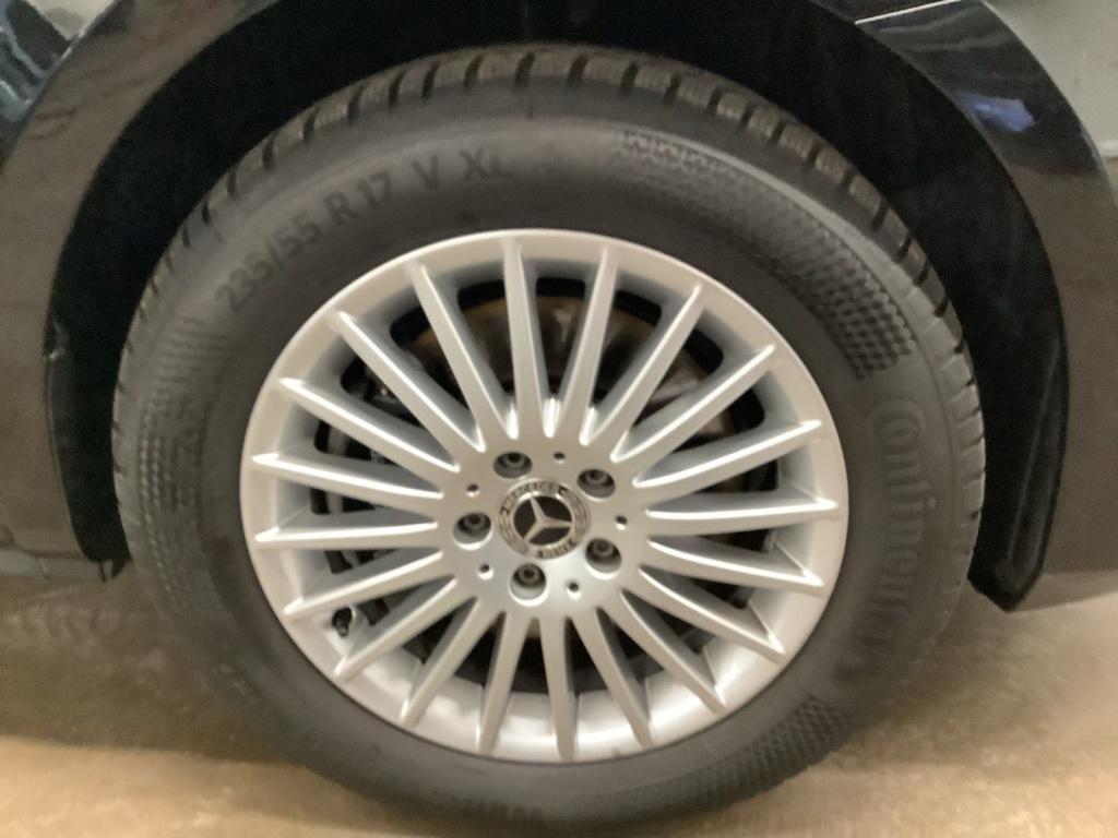 Mercedes-Benz V 300d 4M Avantgarde extralang Distronic/360° Mercedes-Benz V 300d 4M Avantgarde extralang Distronic/360°