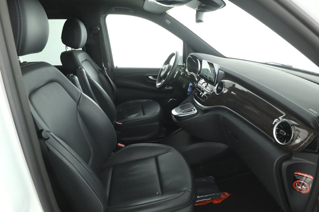 Mercedes-Benz V 300d Avantgarde Edition AMG ILS-LED/Nappa Mercedes-Benz V 300d Avantgarde Edition AMG ILS-LED/Nappa