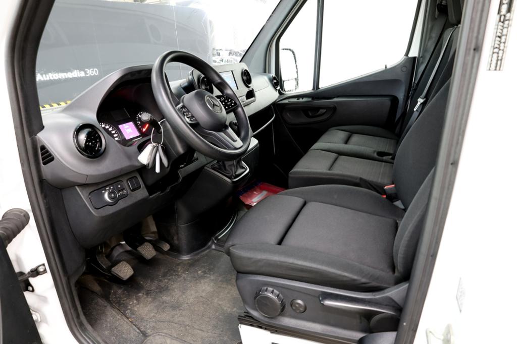 Mercedes-Benz Sprinter 315CDI Doka Pritsche MBUX/Klima Mercedes-Benz Sprinter 315CDI Doka Pritsche MBUX/Klima