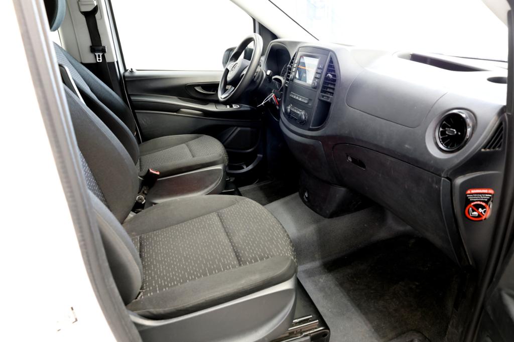 Mercedes-Benz Vito 114 CDI Tourer PRO Audio 40 Mercedes-Benz Vito 114 CDI Tourer PRO Audio 40