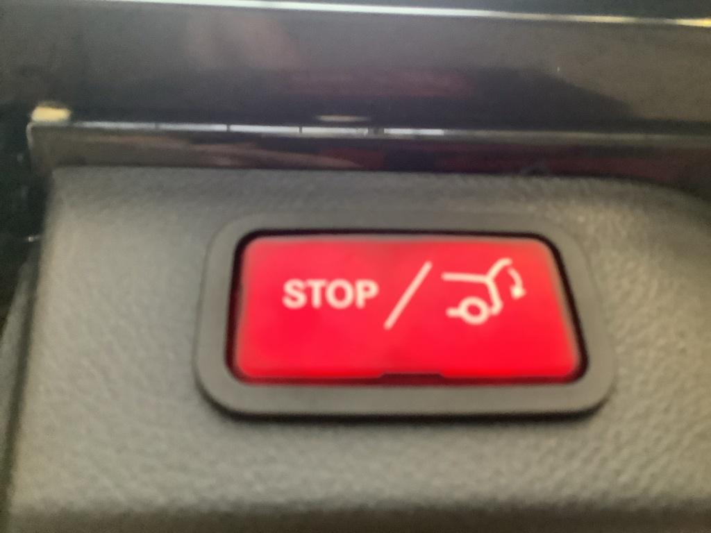 Mercedes-Benz V 300d STYLE Lang Multibeam/Distronic/AHK2.5t Mercedes-Benz V 300d STYLE Lang Multibeam/Distronic/AHK2.5t