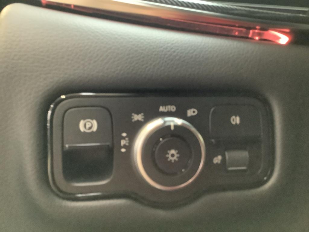 Mercedes-Benz V 300d STYLE Lang Multibeam/Distronic/AHK2.5t Mercedes-Benz V 300d STYLE Lang Multibeam/Distronic/AHK2.5t