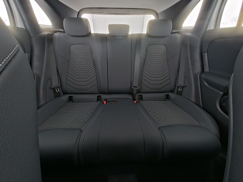 Mercedes-Benz GLA 180 Progressive/Advanced/LED/Kamera/EasyPack Mercedes-Benz GLA 180 Progressive/Advanced/LED/Kamera/EasyPack