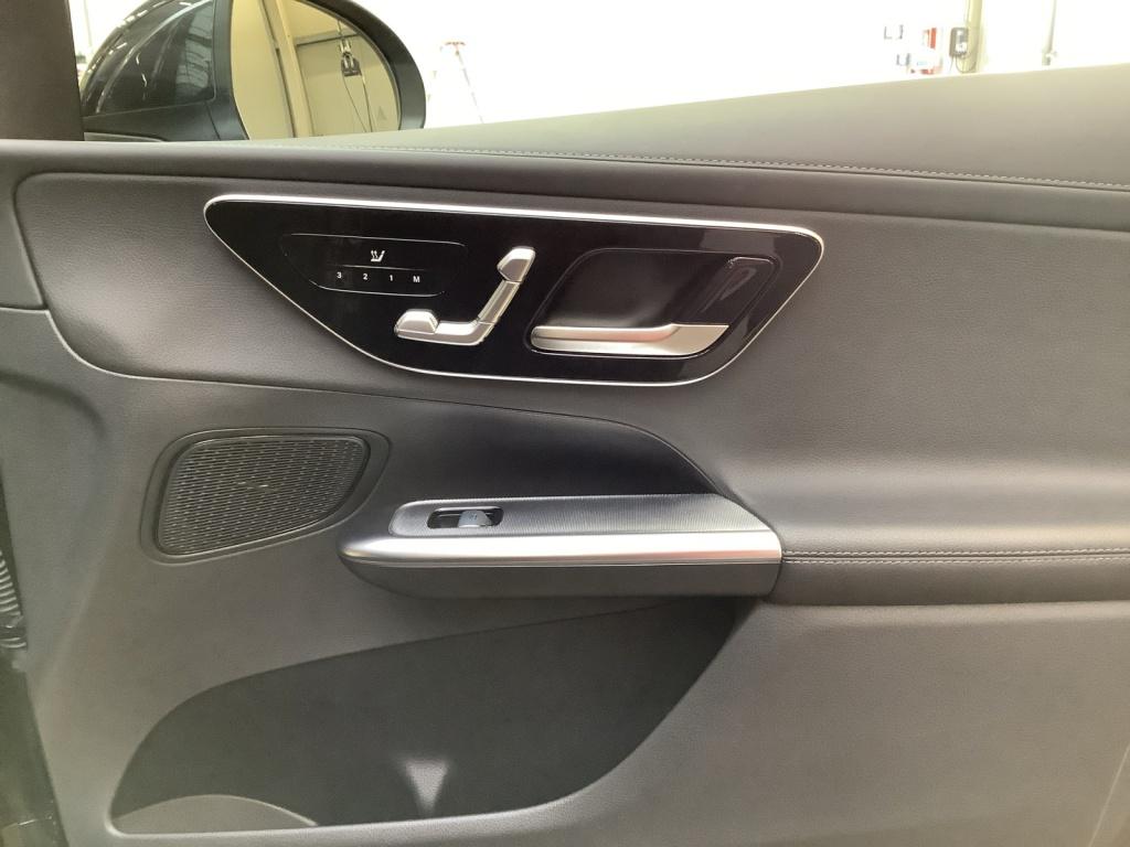 Mercedes-Benz GLC 300 de 4M Coupé AMG/LED/360°K/Panorama-D/AHK Mercedes-Benz GLC 300 de 4M Coupé AMG/LED/360°K/Panorama-D/AHK